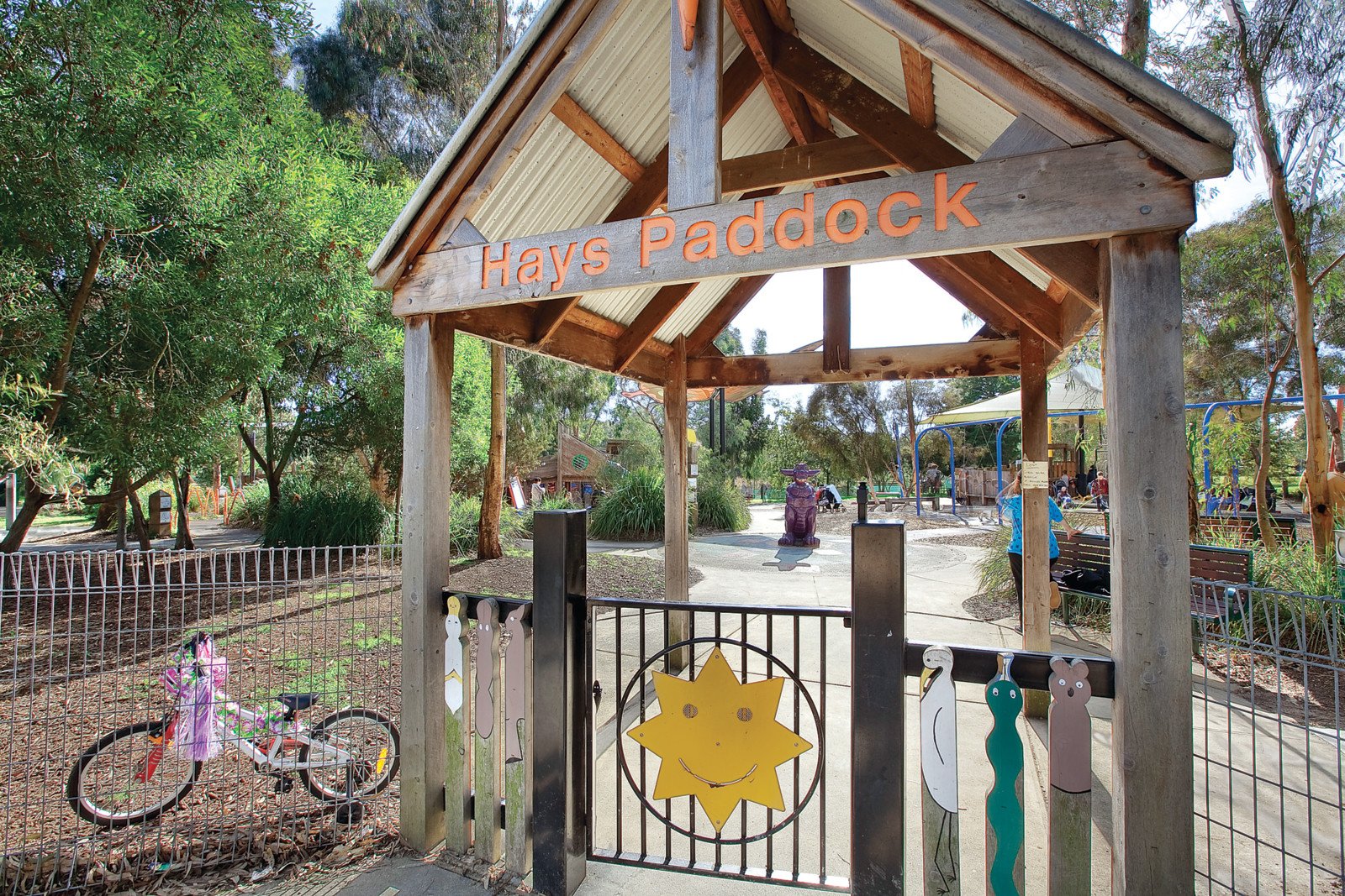 8 Boorool Road, Kew East, VIC