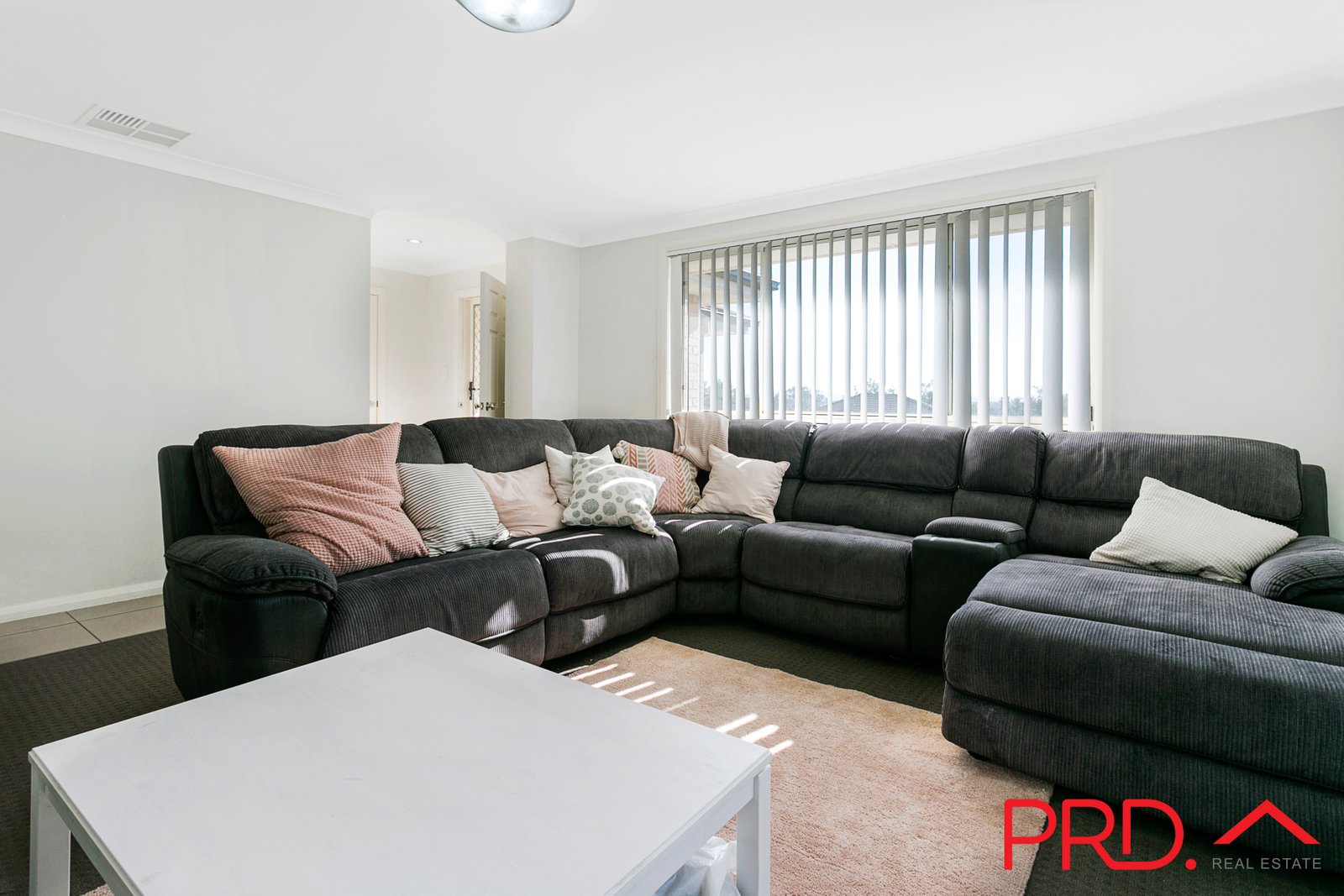 8 Bottlebrush Cove TAMWORTH 4