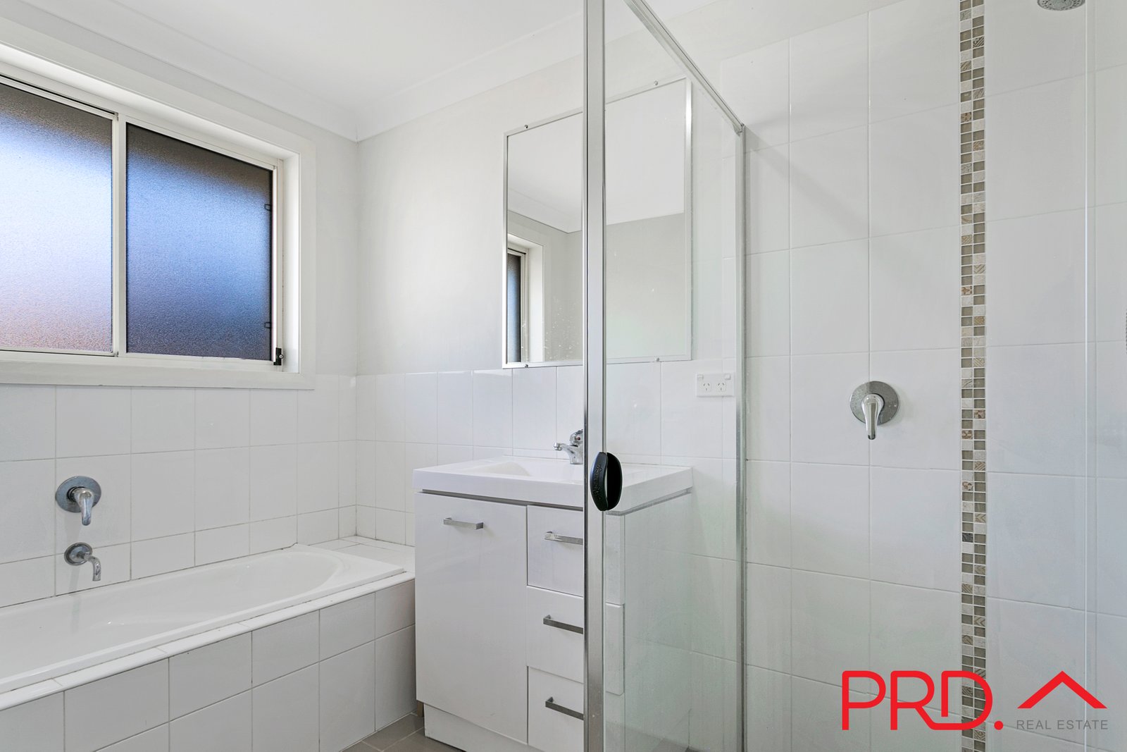 8 Bottlebrush Cove TAMWORTH 6