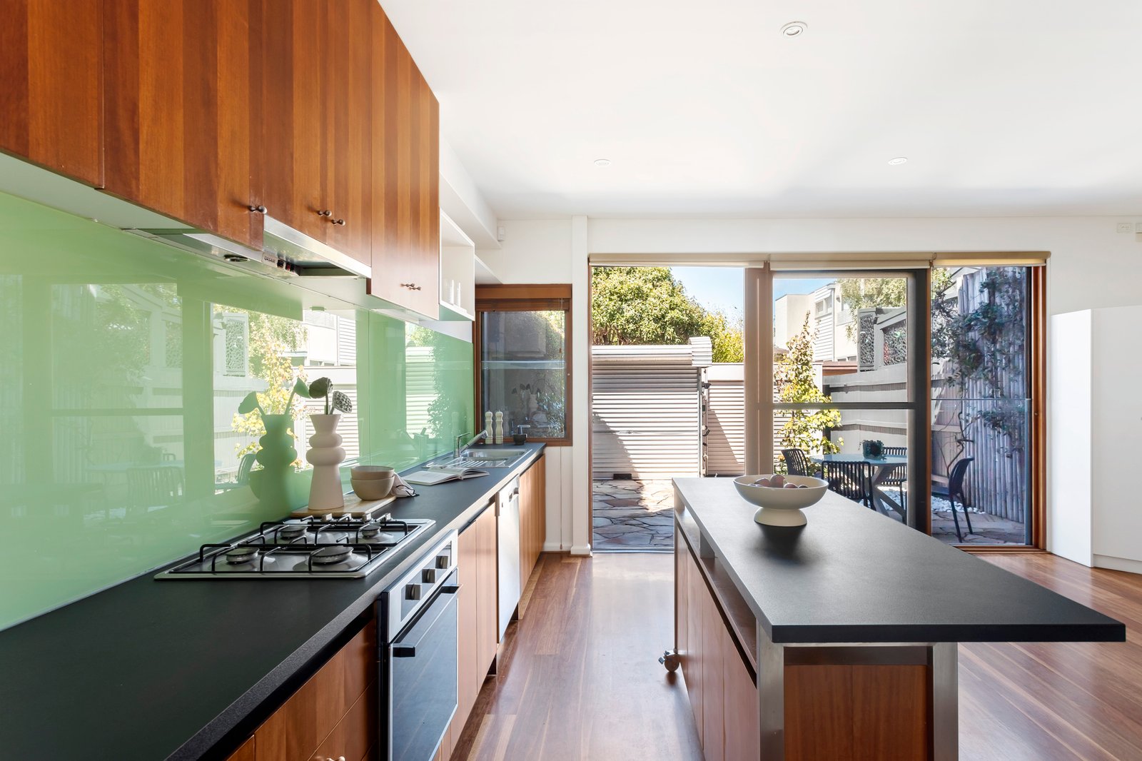 Real Estate and Property in 8 Bowen Street, Balaclava, VIC