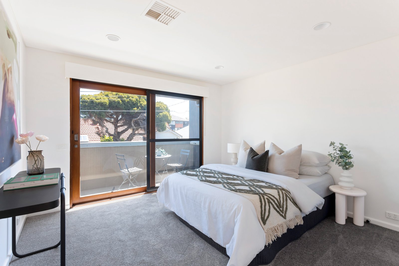 Real Estate and Property in 8 Bowen Street, Balaclava, VIC