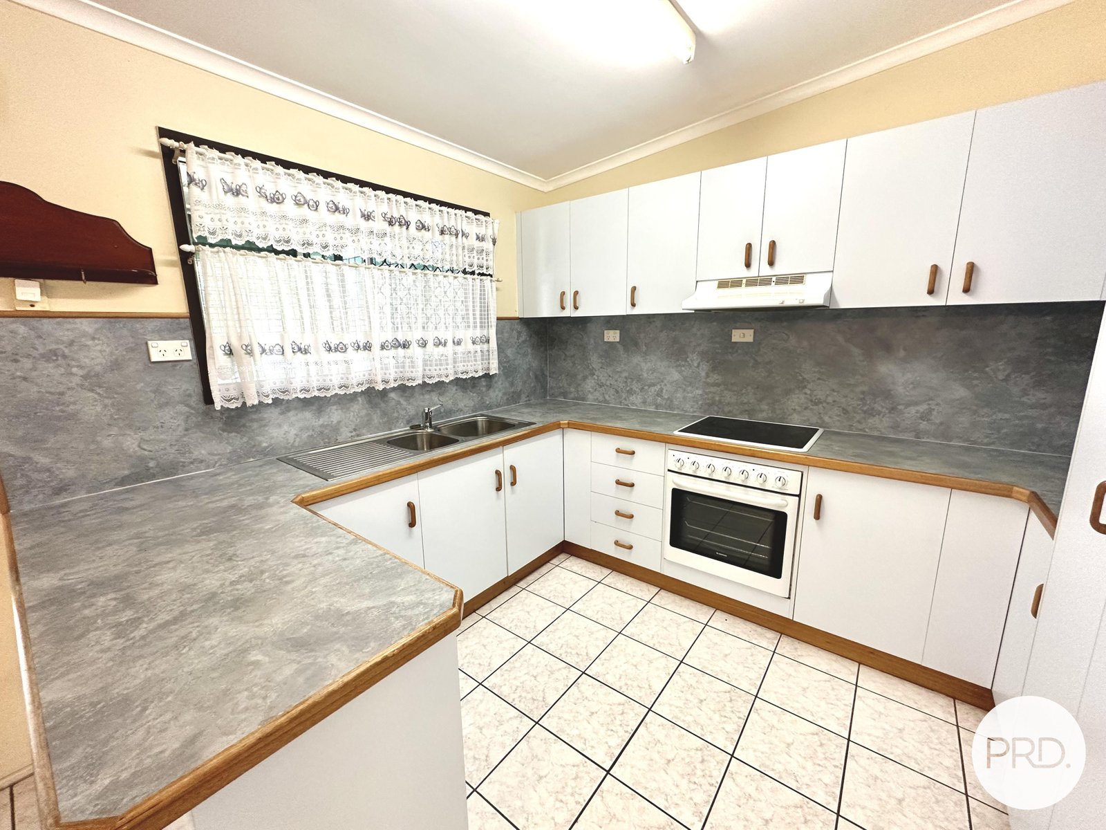 8 Bradford Road TELINA 7