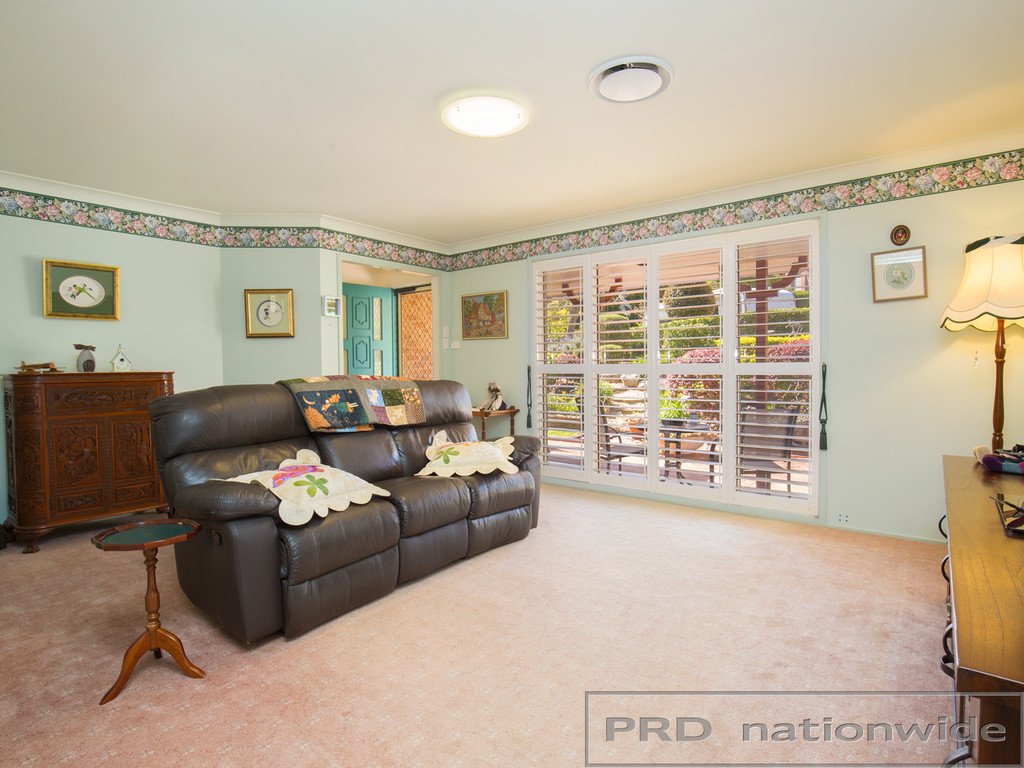 8 Brampton Close ASHTONFIELD 5