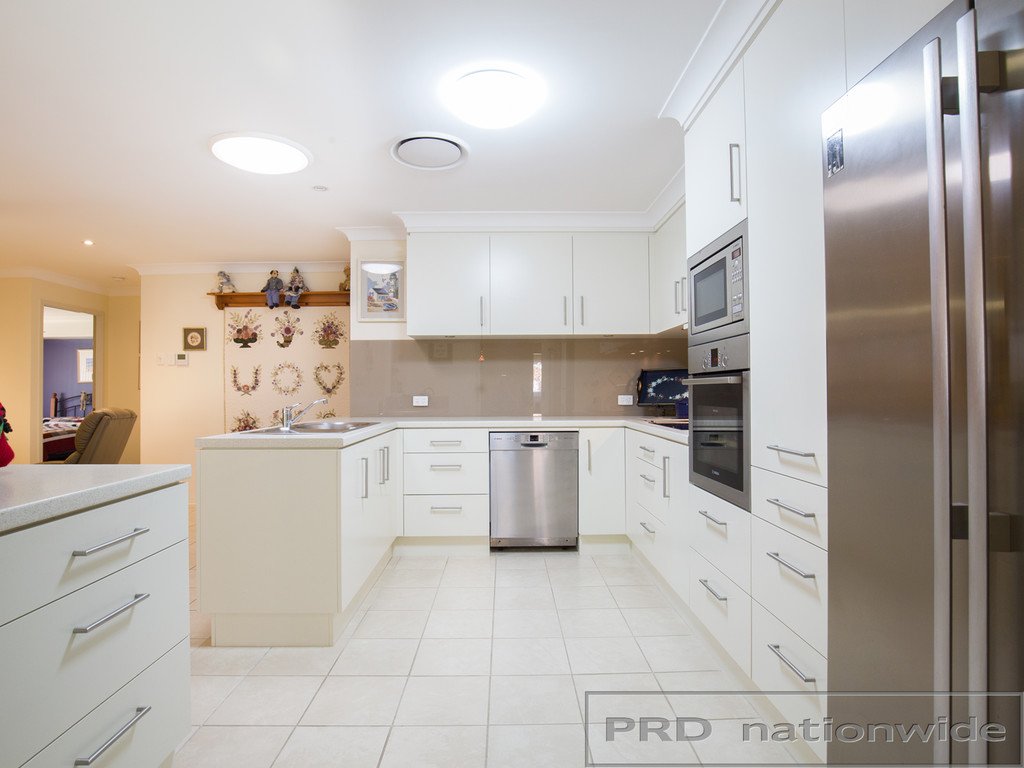 8 Brampton Close ASHTONFIELD 8