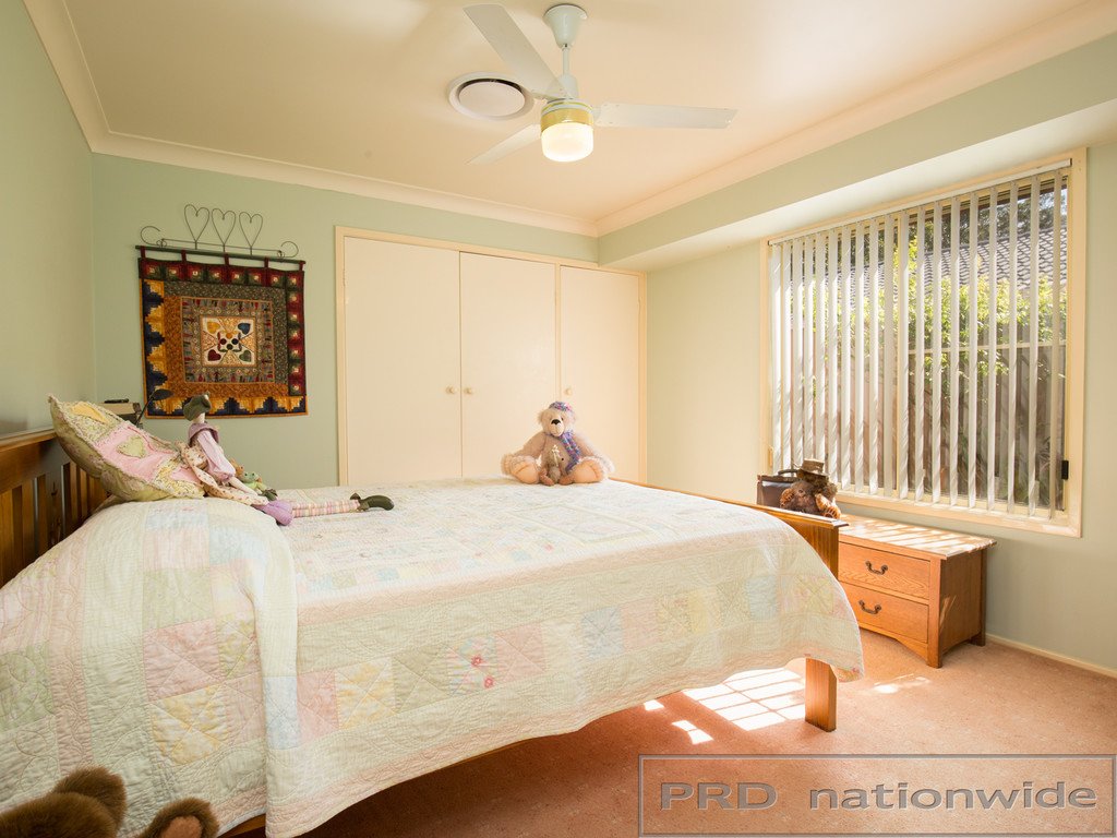 8 Brampton Close ASHTONFIELD 12