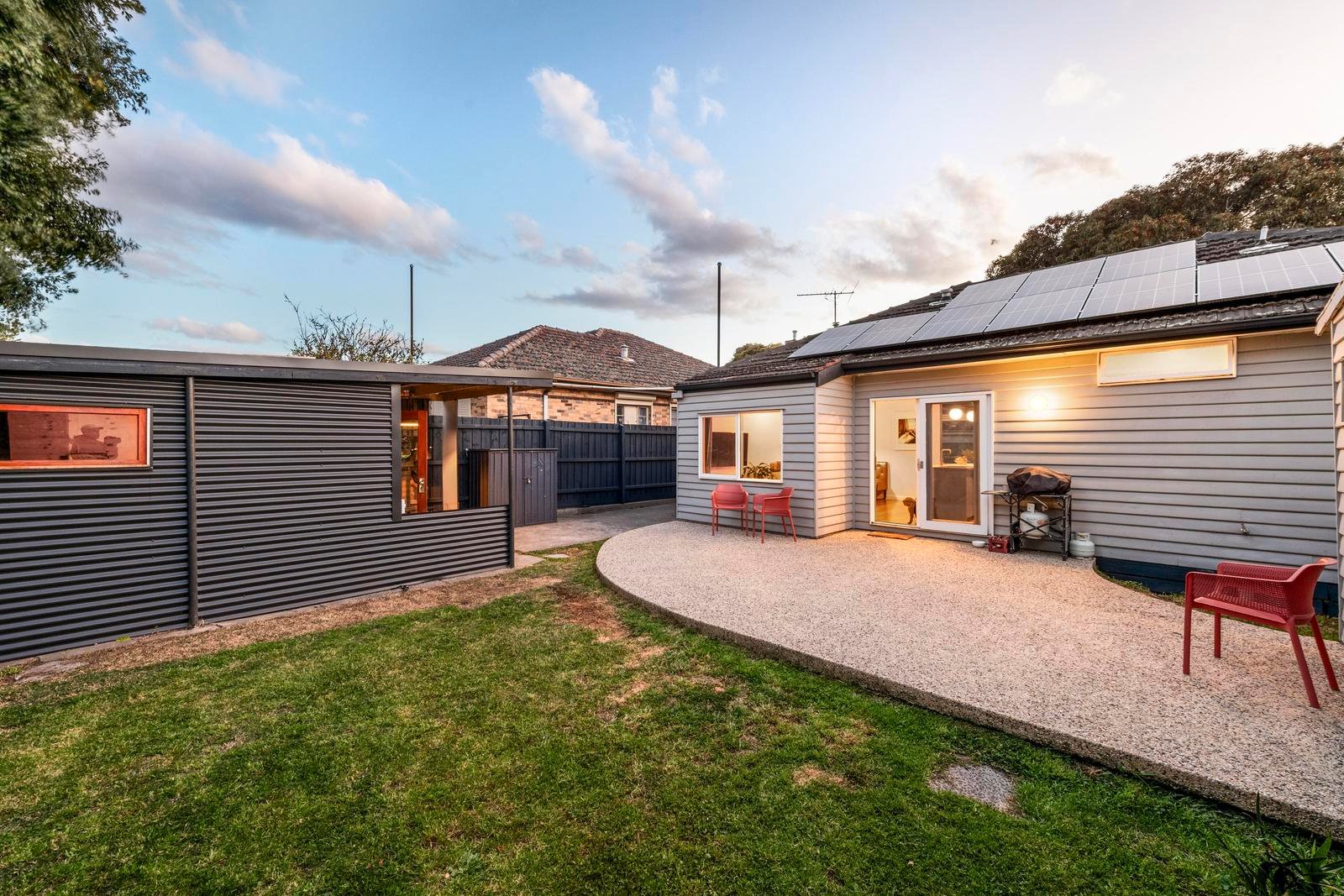 8 Bridges Avenue, Coburg North VIC 3058