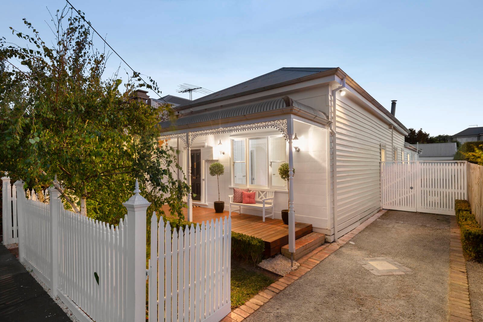 Real Estate and Property in 8 Broomfield Road, Hawthorn East, VIC