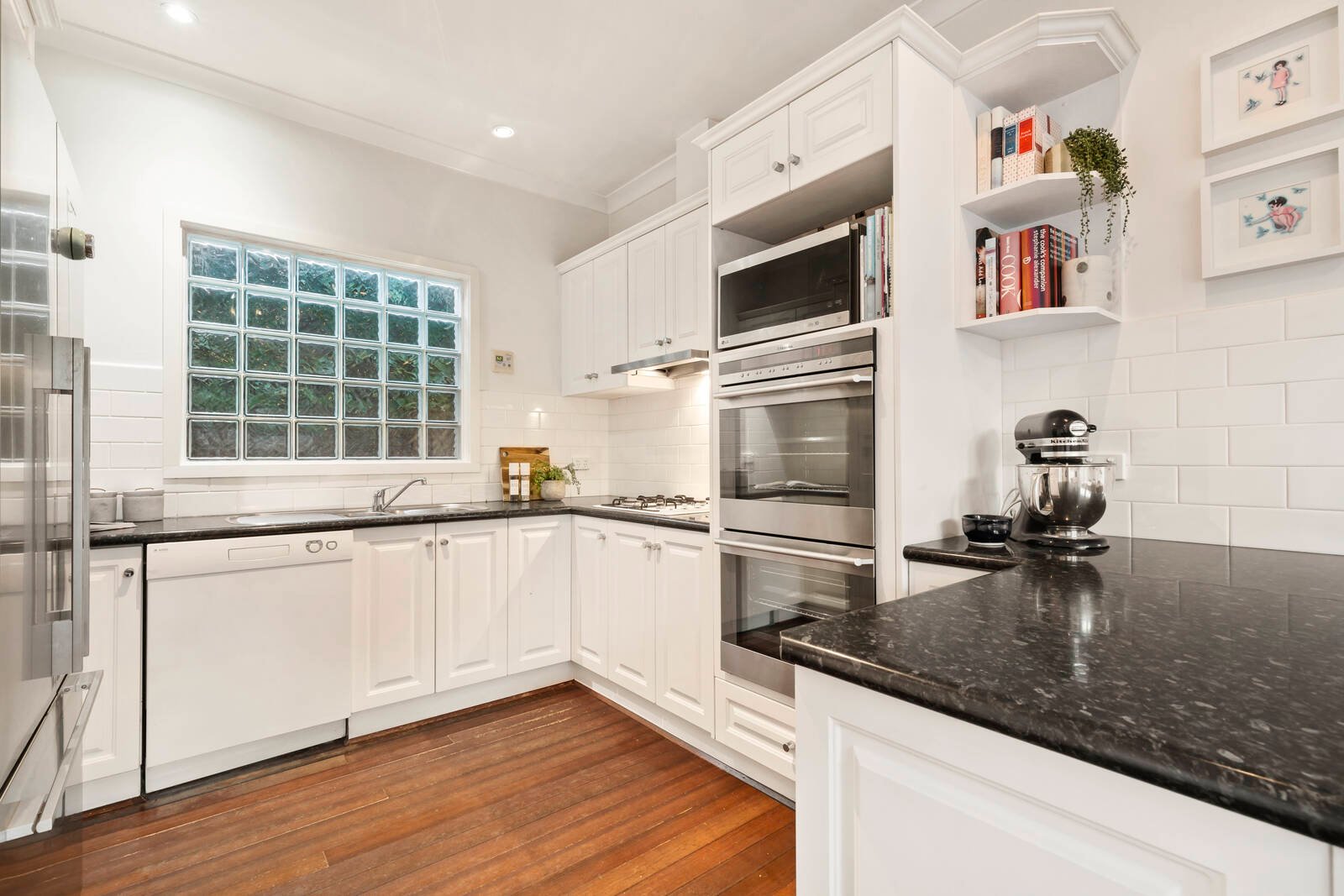 Real Estate and Property in 8 Broomfield Road, Hawthorn East, VIC