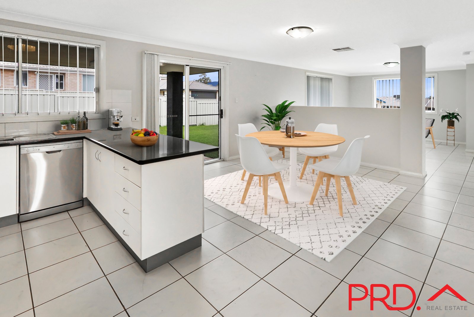 8 Brushbox Grove TAMWORTH 11