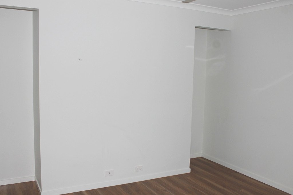 8 Buchanen Street BOYNE ISLAND 6
