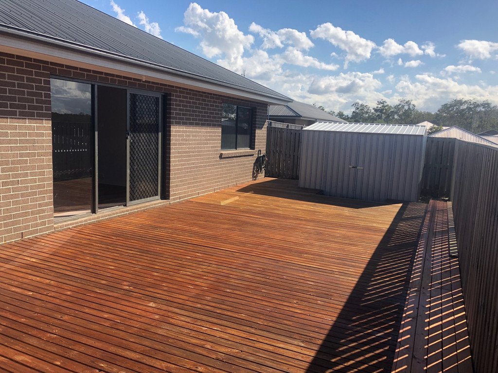 8 Buchanen Street BOYNE ISLAND 15