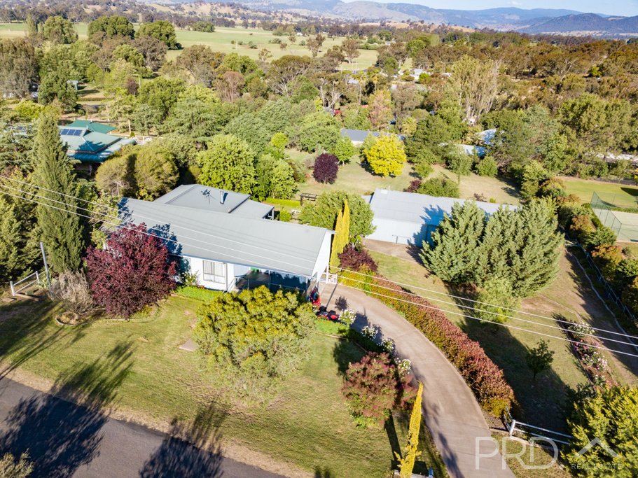 8 Bundara Crescent TUMUT 2