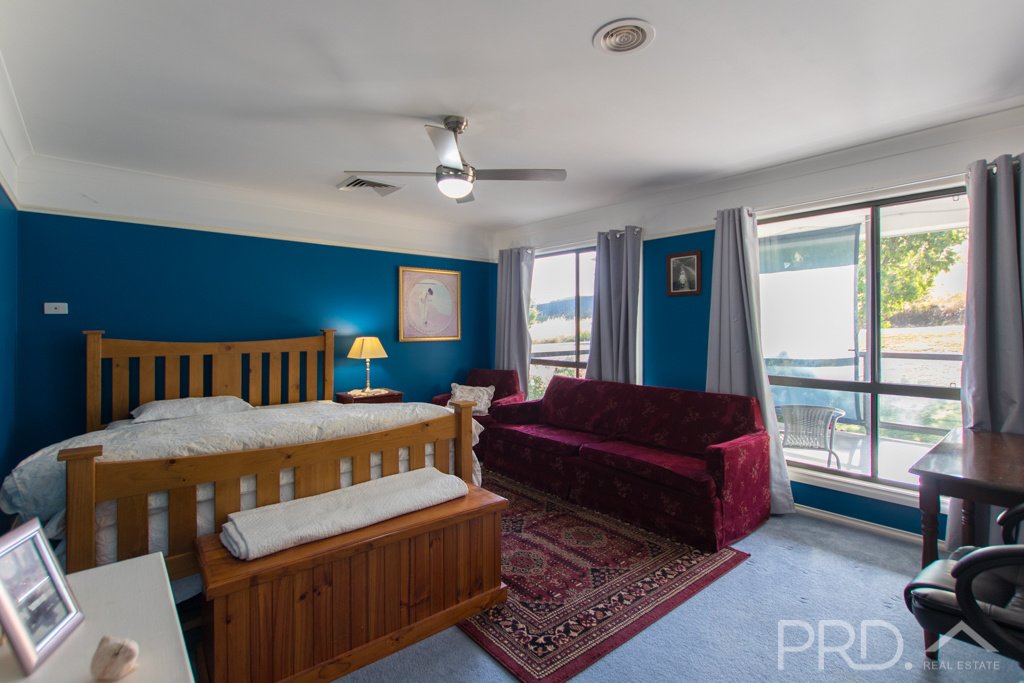 8 Bundara Crescent TUMUT 10