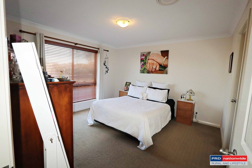 8 Burgun Drive TUMBARUMBA 9