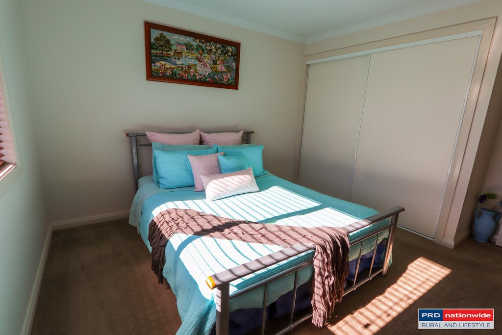 8 Burgun Drive TUMBARUMBA 11