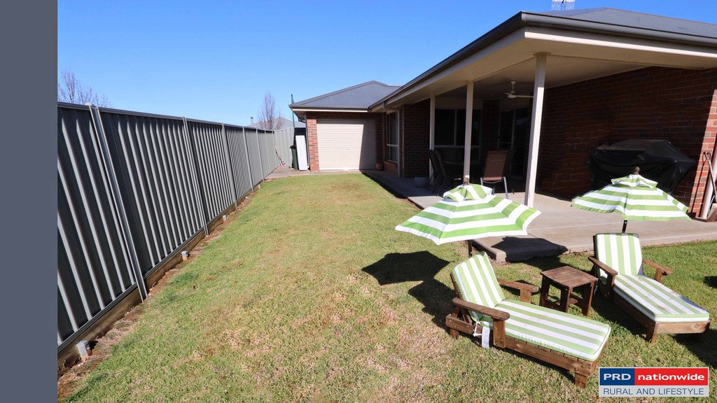 8 Burgun Drive TUMBARUMBA 18