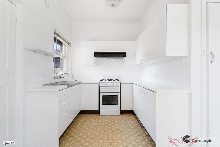 8 Burrimul Street KINGSGROVE 3