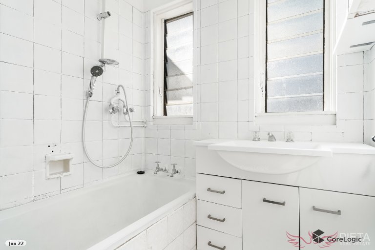 8 Burrimul Street KINGSGROVE 8