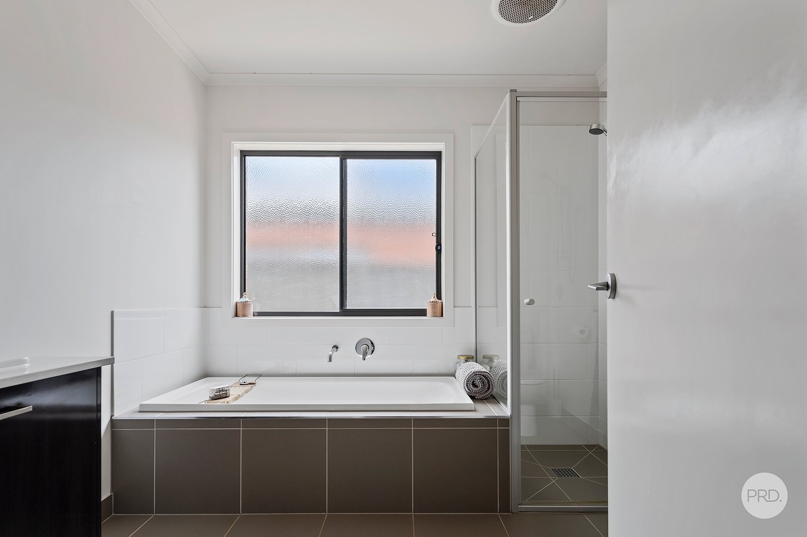 8 Buxton Street JACKASS FLAT 12