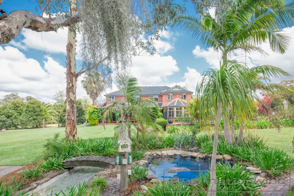 8 Cahill Close BLACK HILL 2