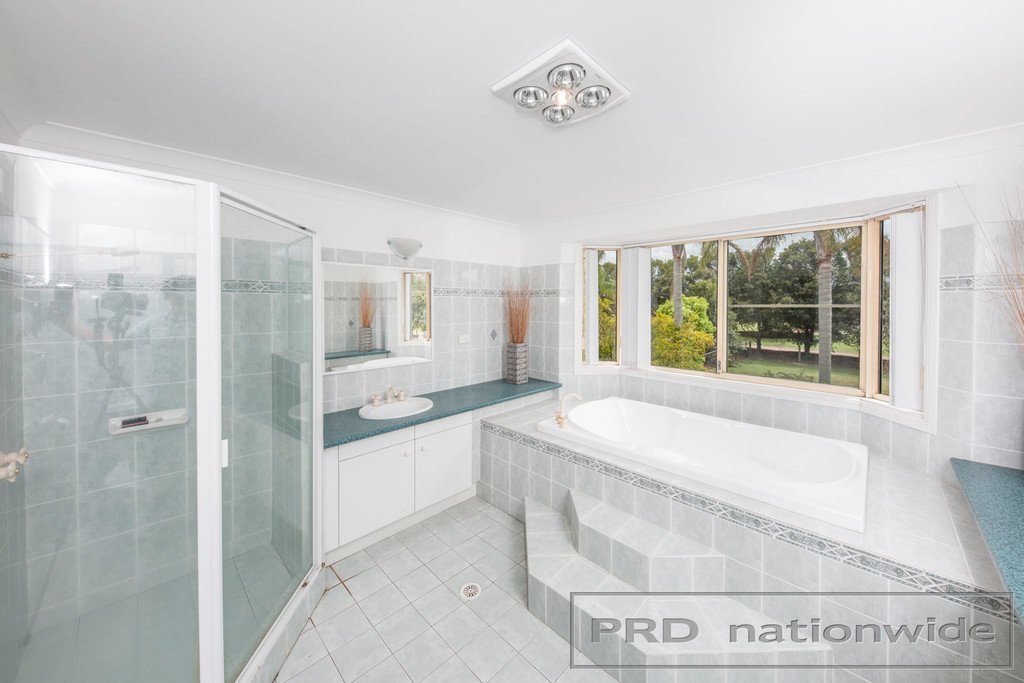 8 Cahill Close BLACK HILL 12