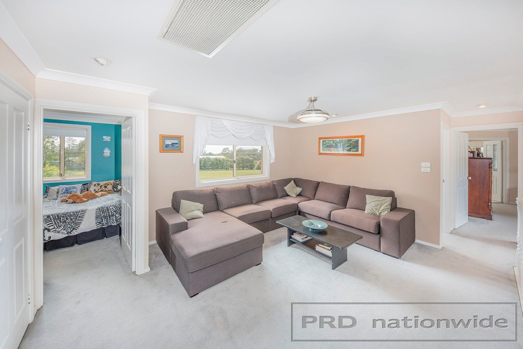 8 Cahill Close BLACK HILL 17