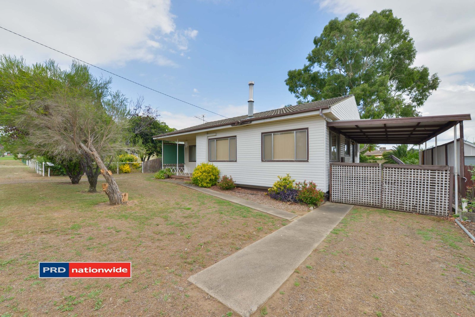8 Cambridge Street TAMWORTH 1