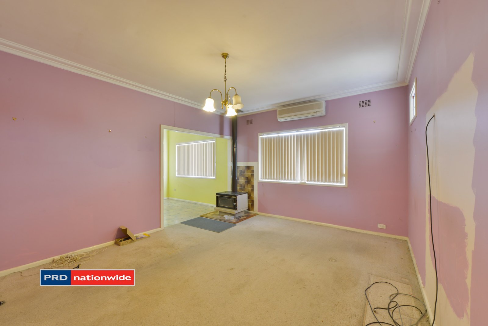8 Cambridge Street TAMWORTH 4