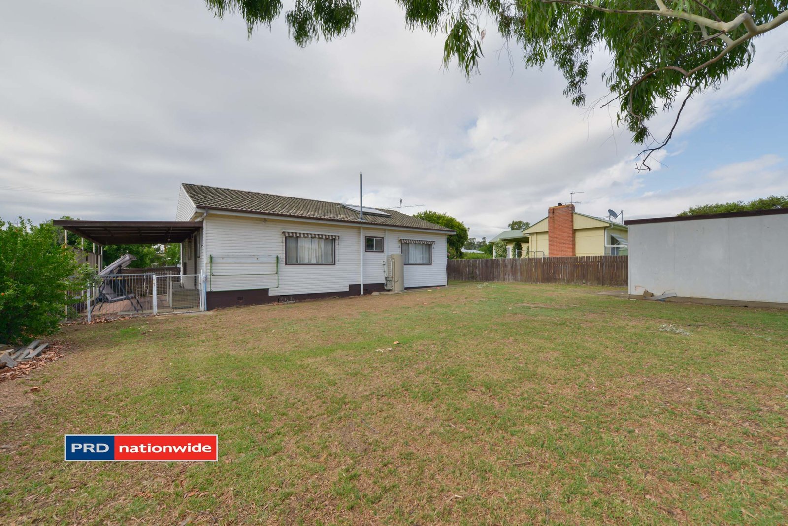 8 Cambridge Street TAMWORTH 10