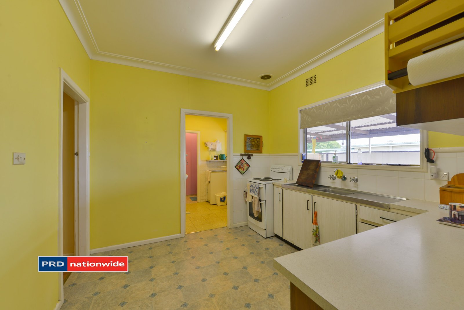 8 Cambridge Street TAMWORTH 12