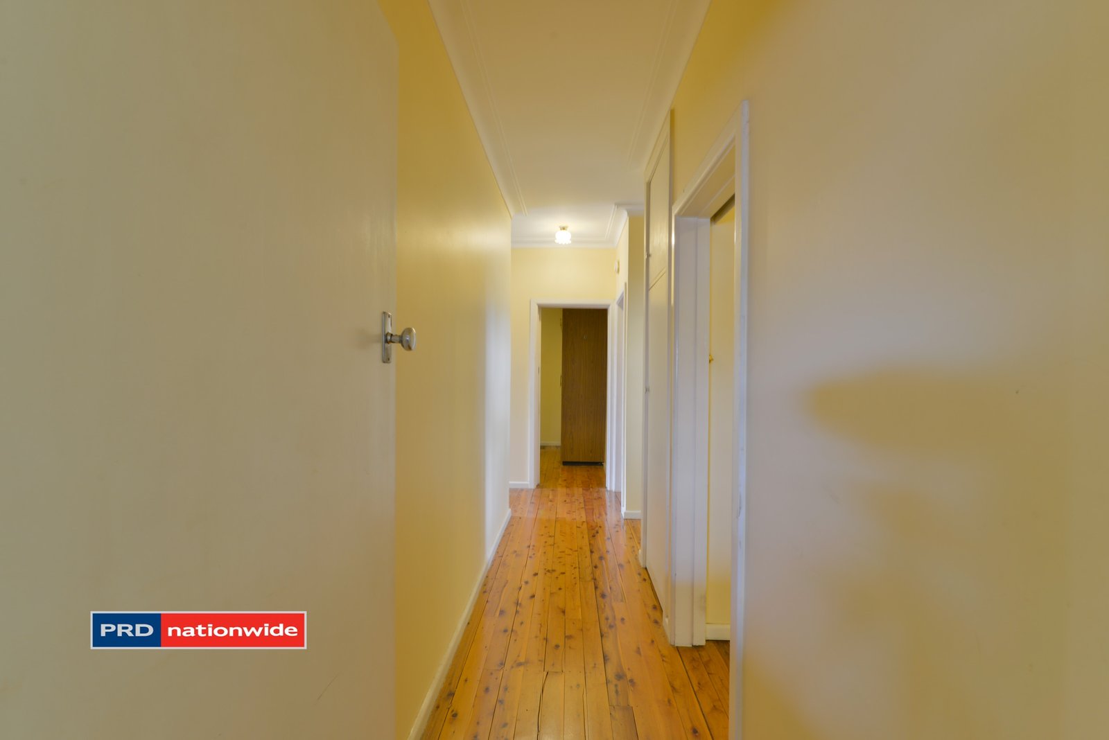 8 Cambridge Street TAMWORTH 14