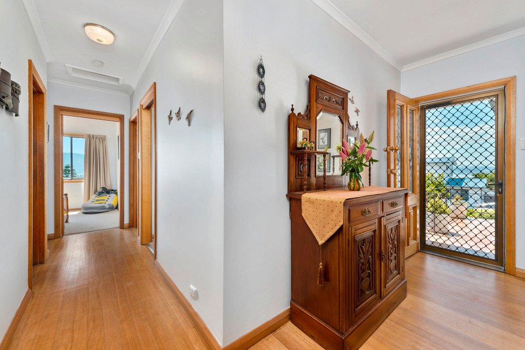 8 Camden Crescent MOONAH 8