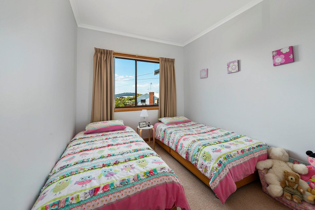 8 Camden Crescent MOONAH 12