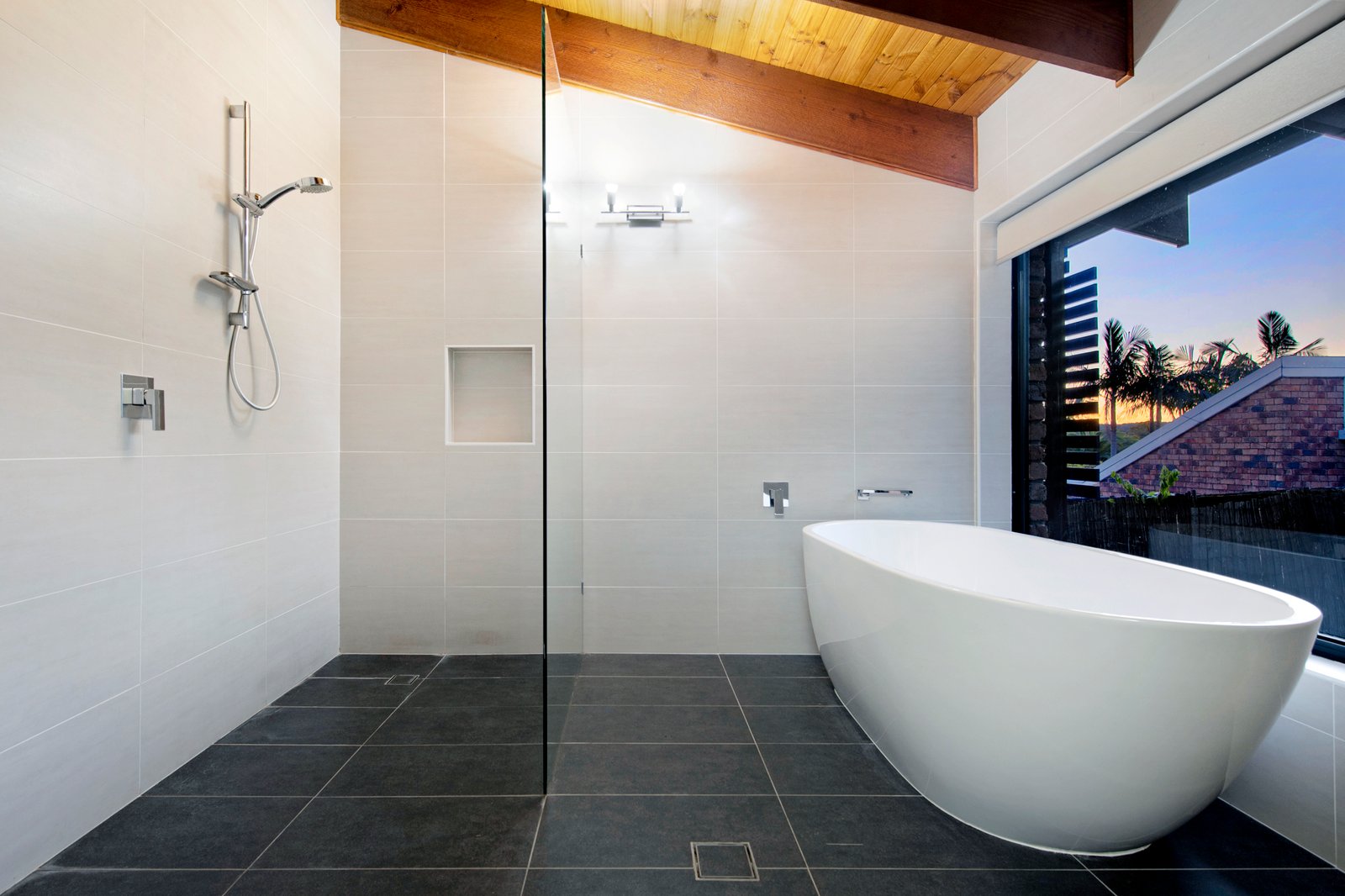 8 Cameron Court ASHMORE 10