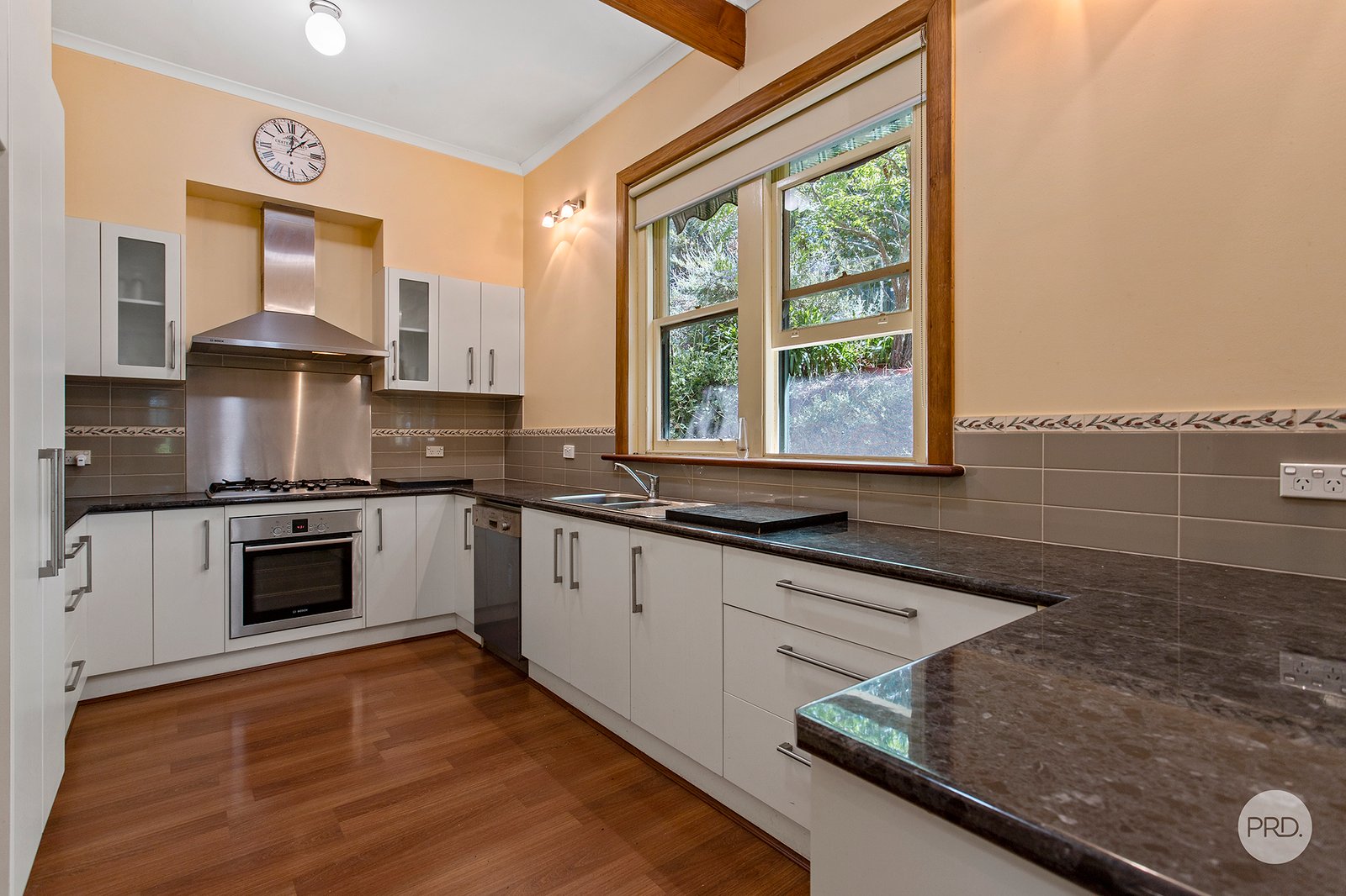 8 Camp Crescent CASTLEMAINE 7