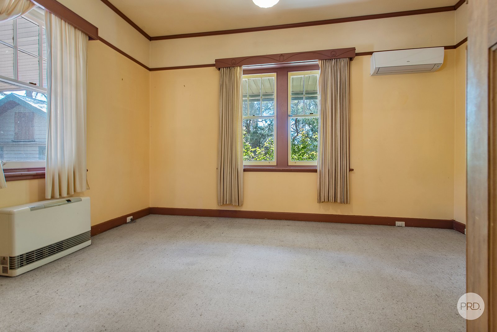 8 Camp Crescent CASTLEMAINE 9