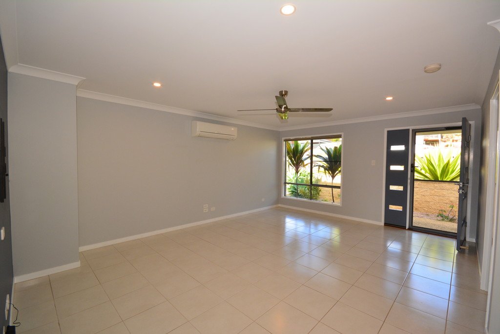 8 Campfire Court TERRANORA 4