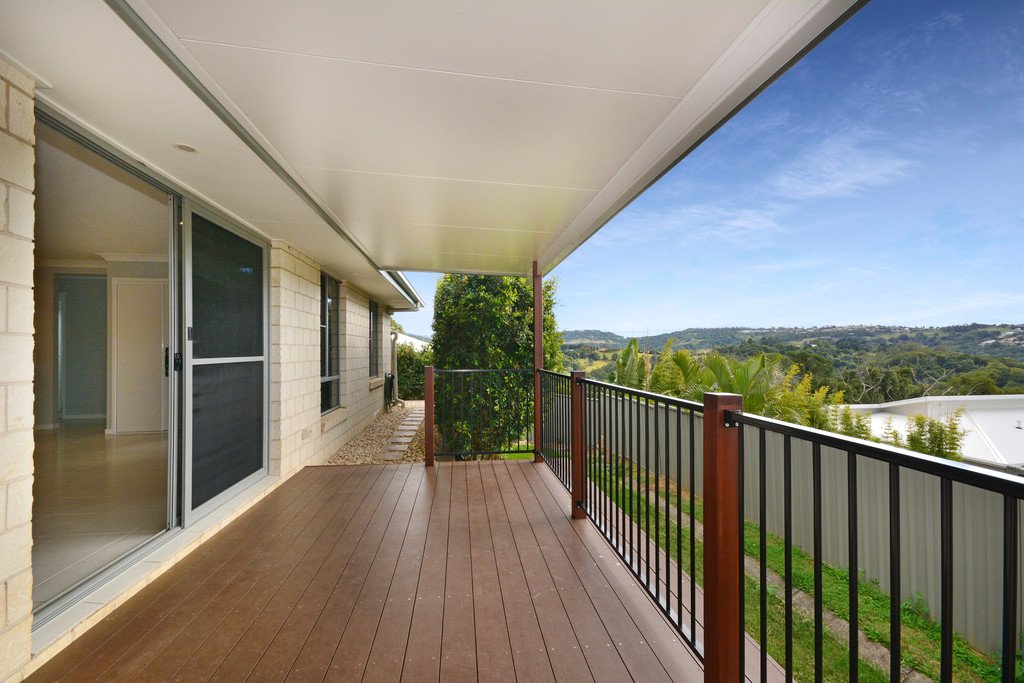 8 Campfire Court TERRANORA 10