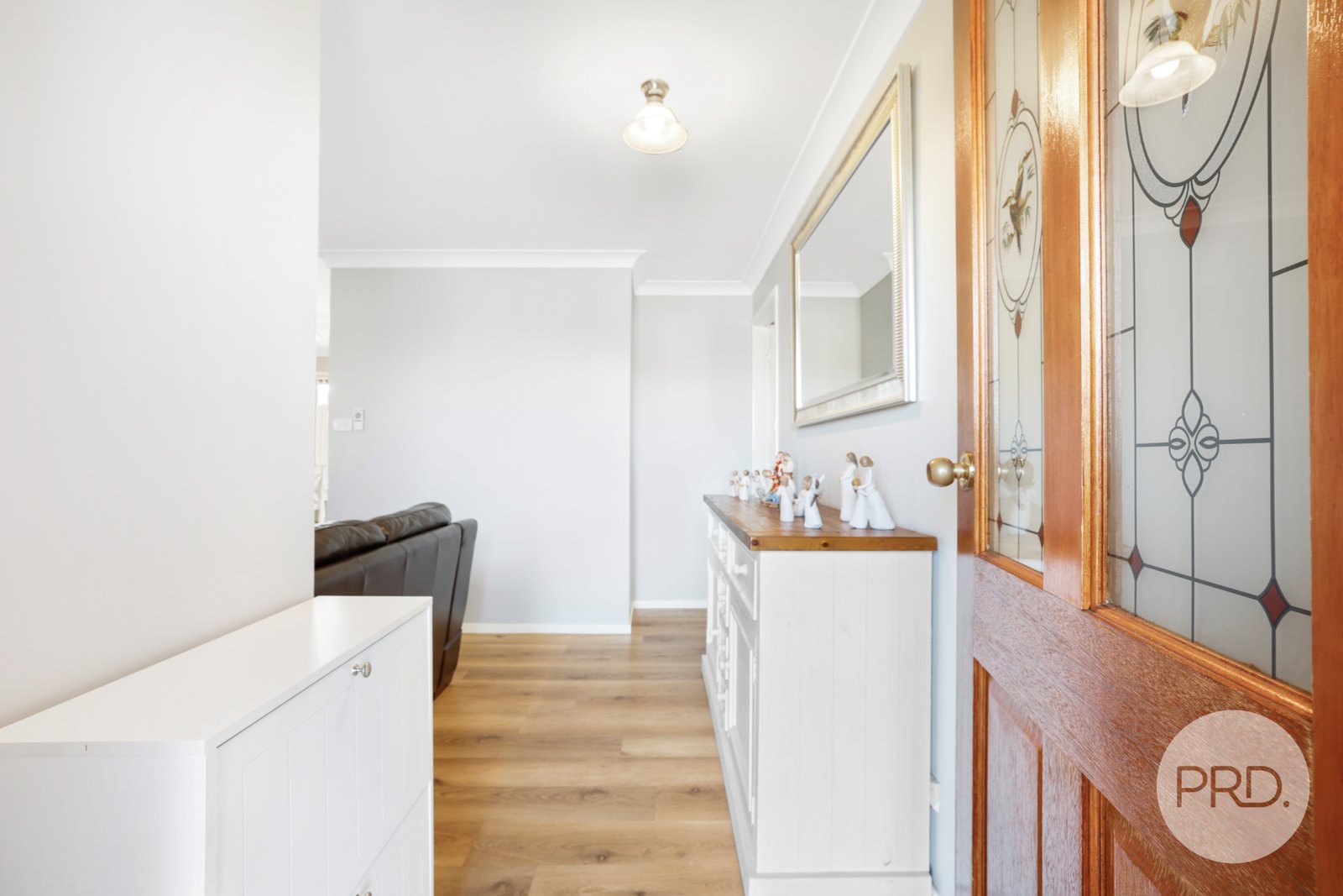 8 Cann Close TAMWORTH 3