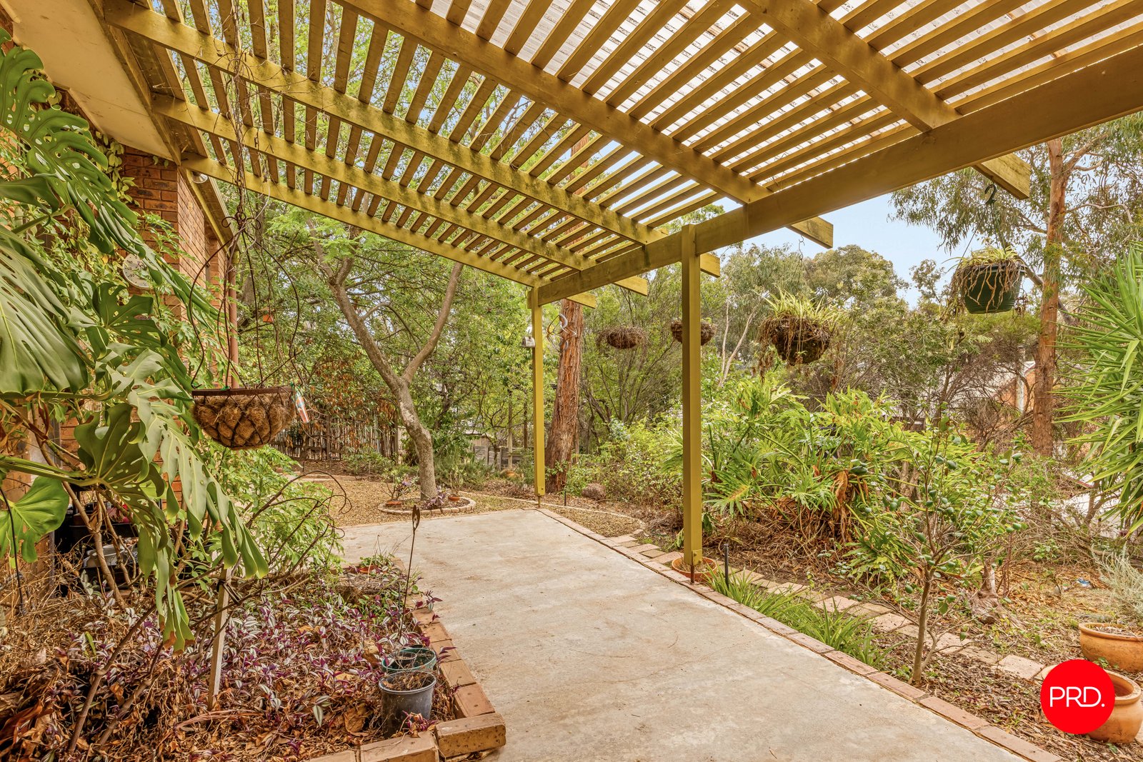 8 Carey Court SPRING GULLY 17