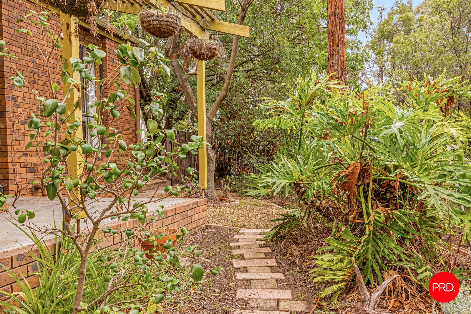 8 Carey Court SPRING GULLY 18