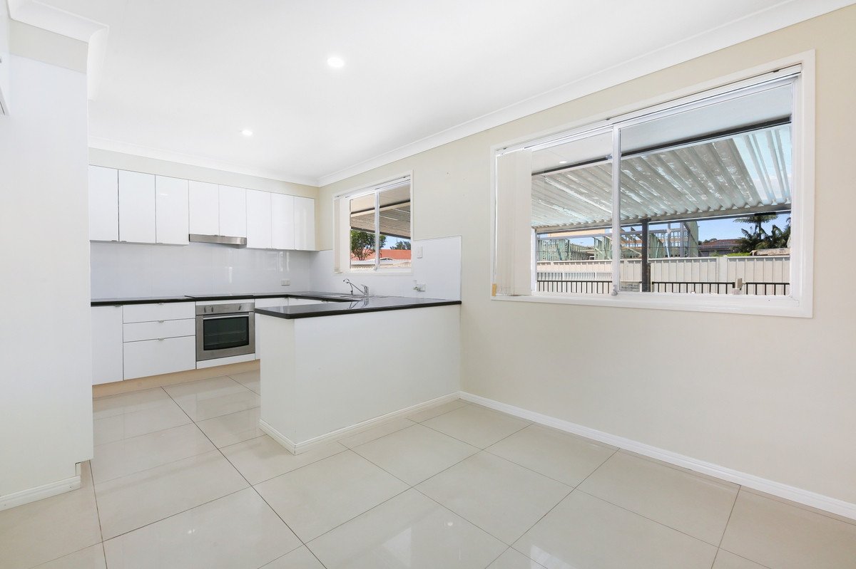 8 Cedar Court Palm Beach 12