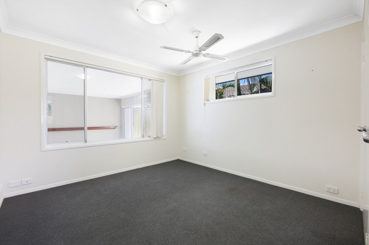 8 Cedar Court Palm Beach 16