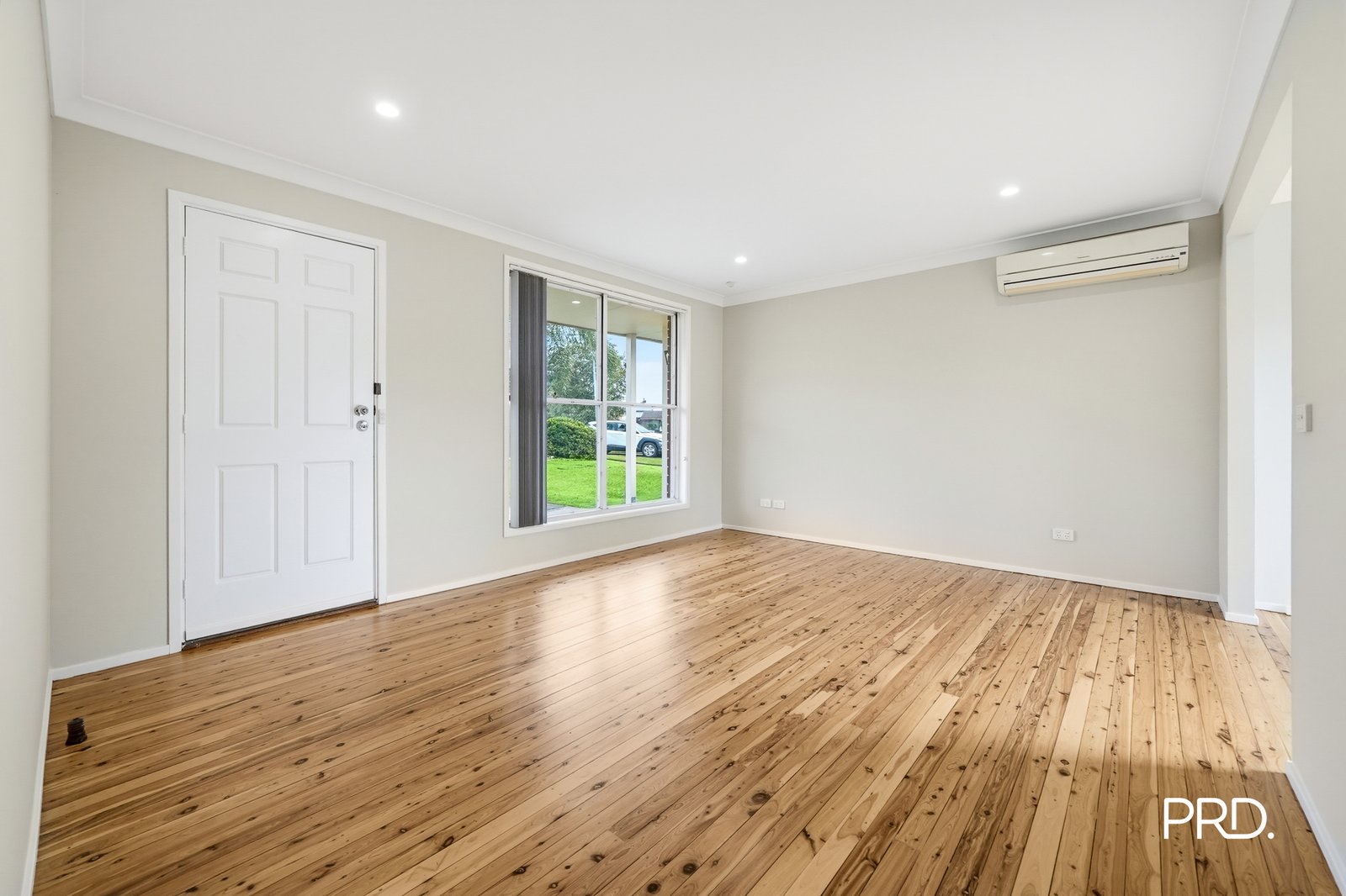 8 Charkers St  South Penrith 2