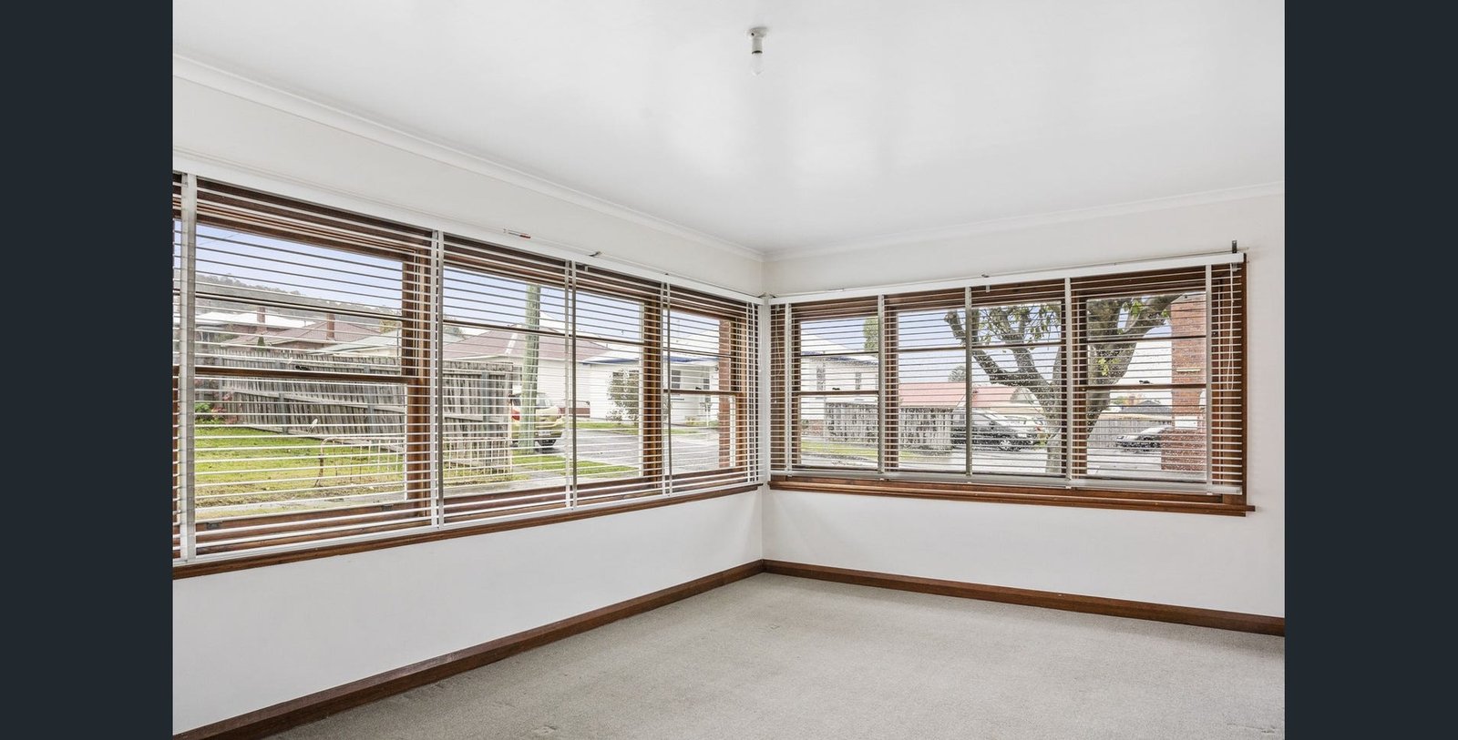 8 Charles St  MOONAH 3