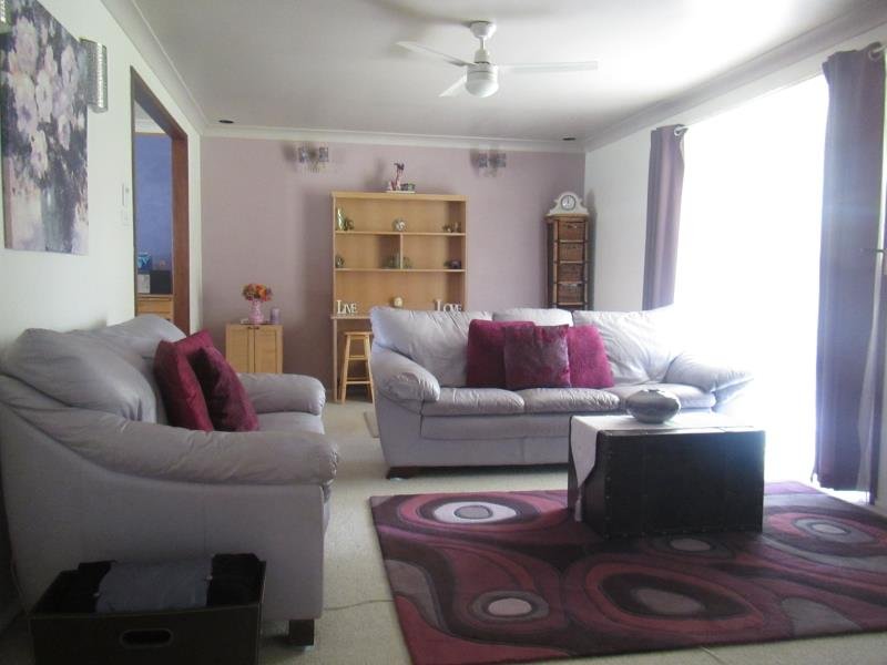 8 Charles Street TAMWORTH 6