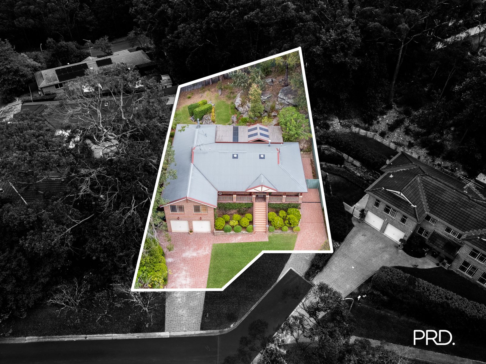 8 Chaucer Place WINMALEE 2