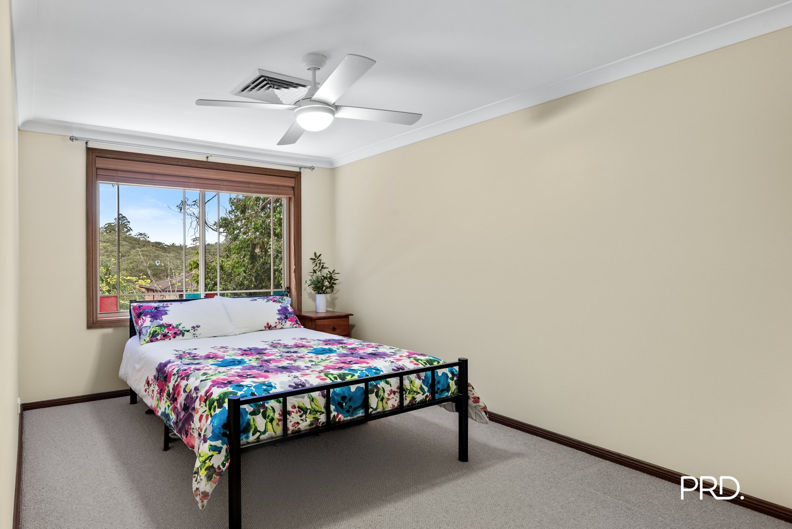 8 Chaucer Place WINMALEE 10
