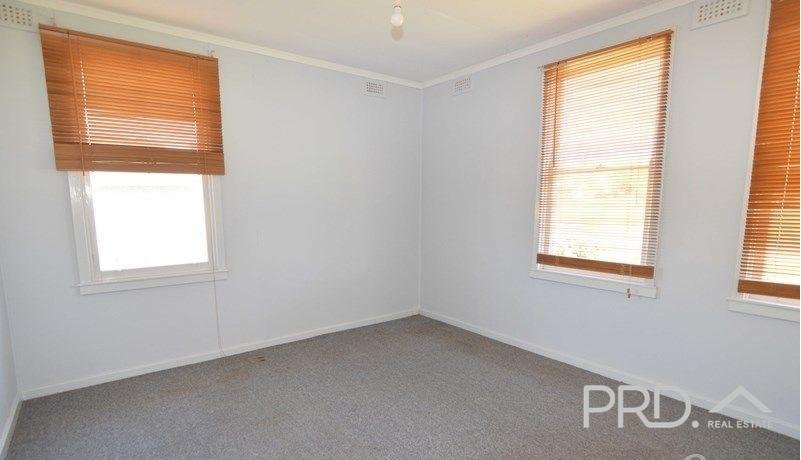 8 Chislett Crescent MERBEIN 3