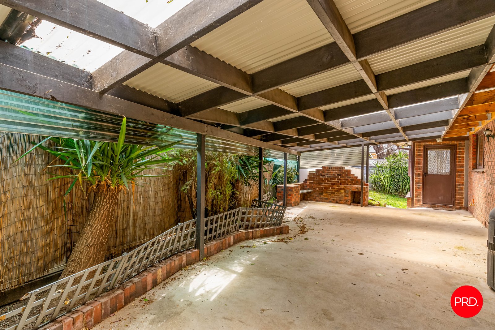 8 Christian St  CALIFORNIA GULLY 11